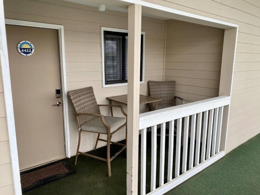 Seaside Sanctuary - Private Access, 3 Pools Apartment Hilton Head Island